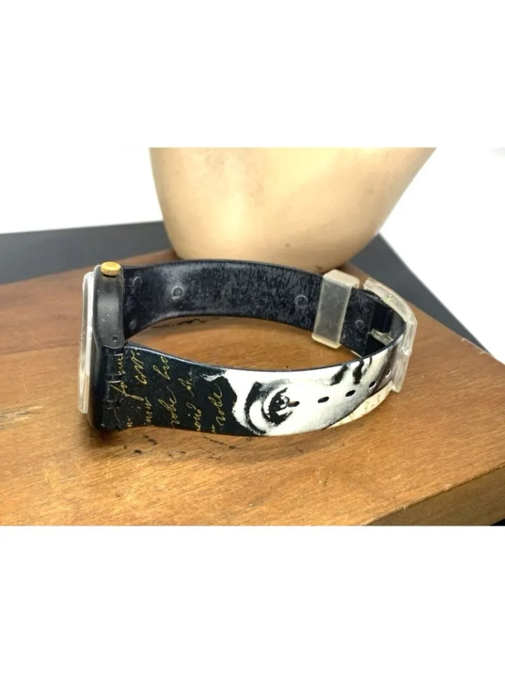 Swatch Unisex Watch GB148 Baiser D'Anton Swiss Quartz Vintage 1991 Rubber Strap